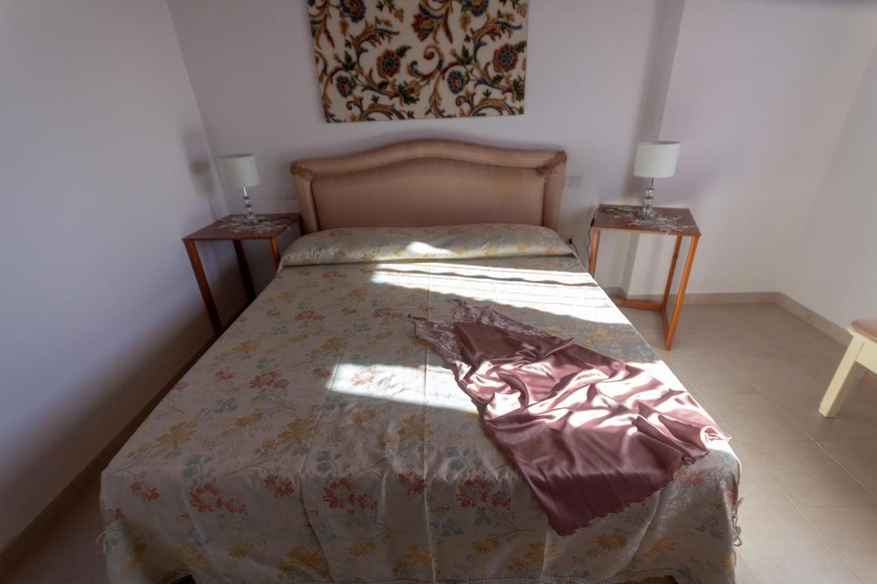 Sole&Mare Bed & Breakfast Quartucciu Bagian luar foto
